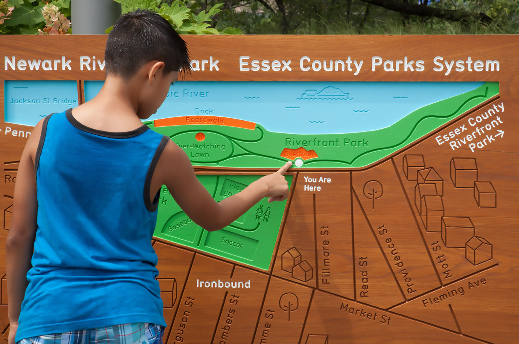 Newark Riverfront Park identity and wayfinding - MTWTF